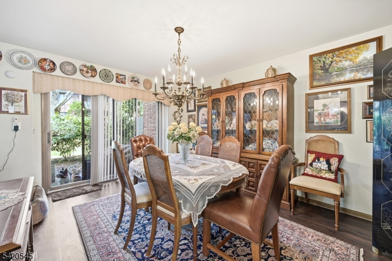 Hamilton Crest - Residential