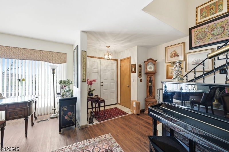 Hamilton Crest - Residential