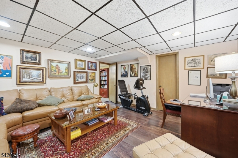 Hamilton Crest - Residential