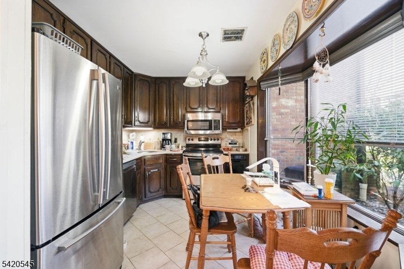 Hamilton Crest - Residential