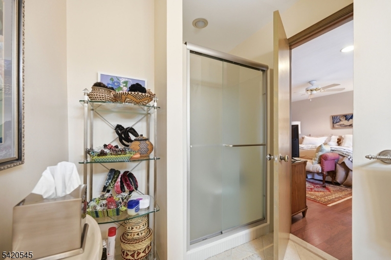 Hamilton Crest - Residential