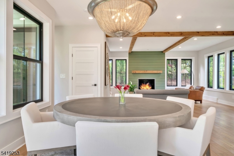 Upper Wyoming - Residential