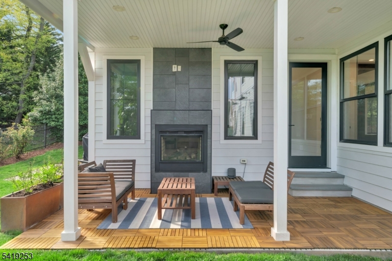 Upper Wyoming - Residential