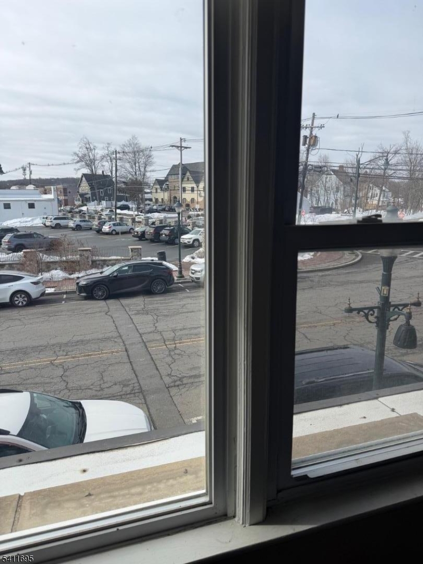 Downtown - Commercial Lease