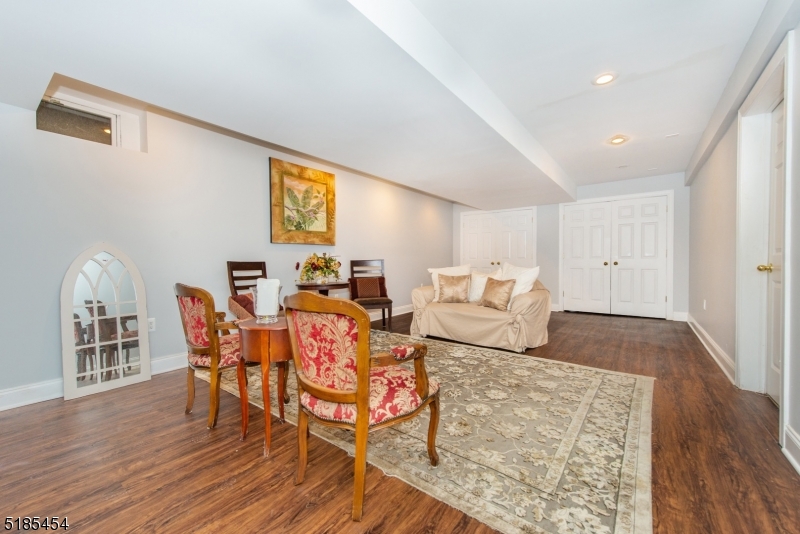 Neshanic Station - Residential