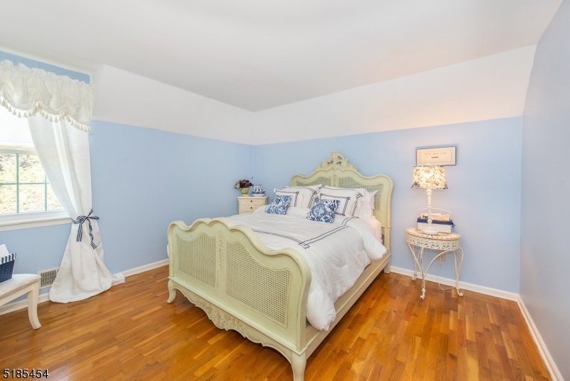 Neshanic Station - Residential