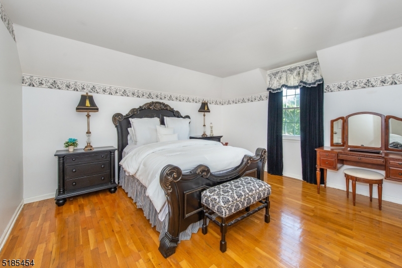 Neshanic Station - Residential