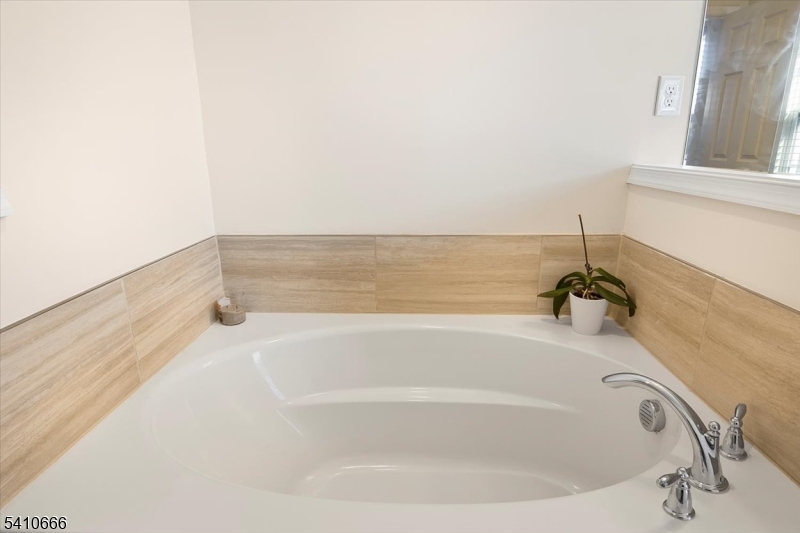 Radburn Commons - Residential