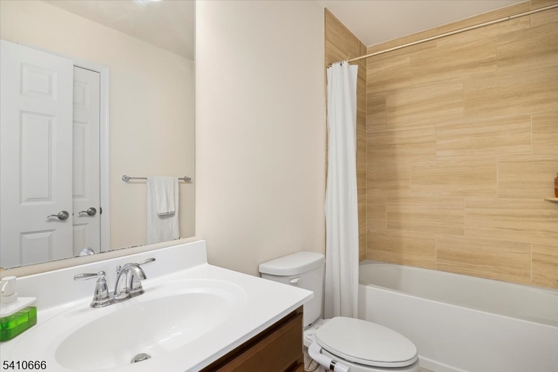 Radburn Commons - Residential