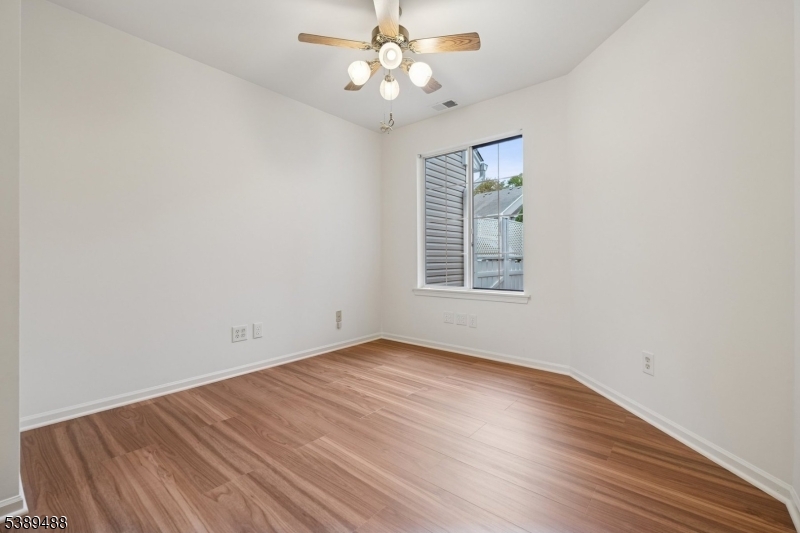 Signal Point  - THE HILLS - Residential