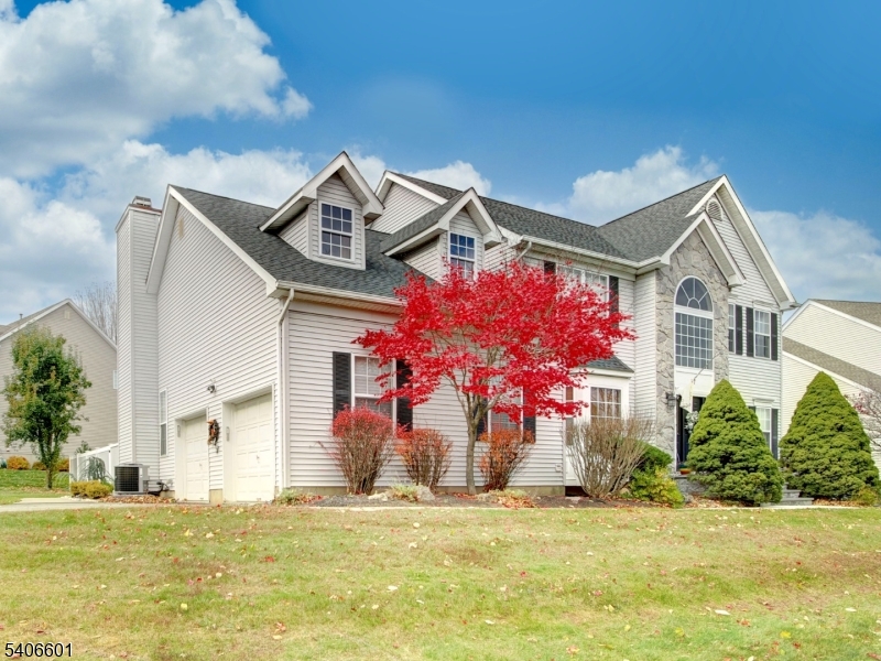 POETS PEAK - Residential