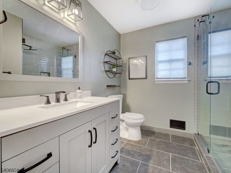 POETS PEAK - Residential