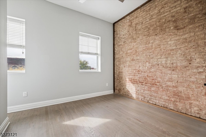 Somerville Boro, New Jersey 08876, United States, 2 Bedrooms Bedrooms, ,2 BathroomsBathrooms,Residential,Active,178358