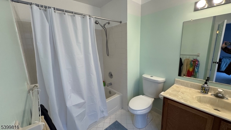 FAIRWAY GREENS - Residential