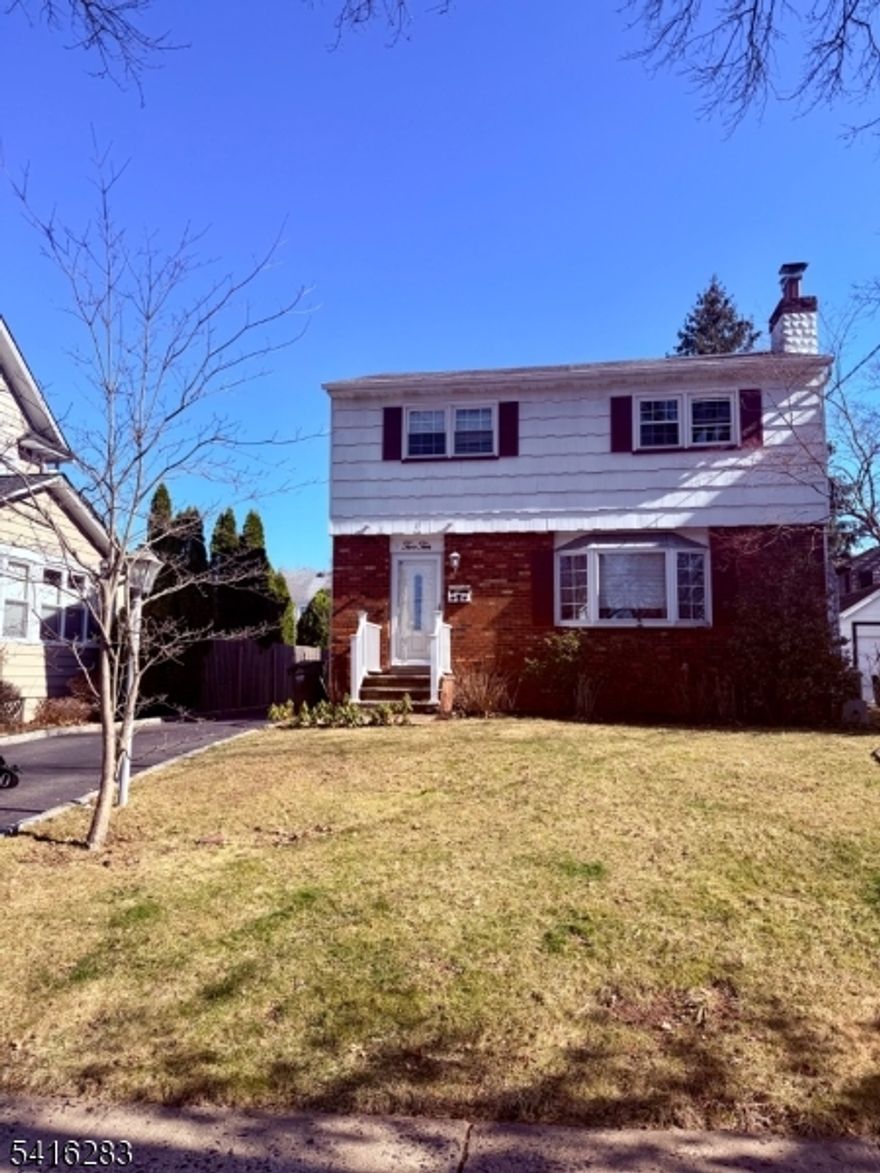 It is truly a pleasure to bring a Colonial home to market in the charming town of Fanwood!! With its plentiful storage and wide closets, hardwood floors throughout the generous room and timeless layout, this home is ready for its new owner to make it their own!! Many updates to the home since it was first built, centrally located but nestled into the neighborhood, parks and NYC transport are found equidistant from the home.