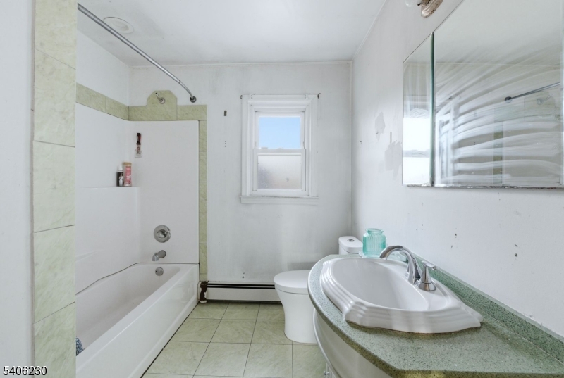 Skyline Lakes - Residential