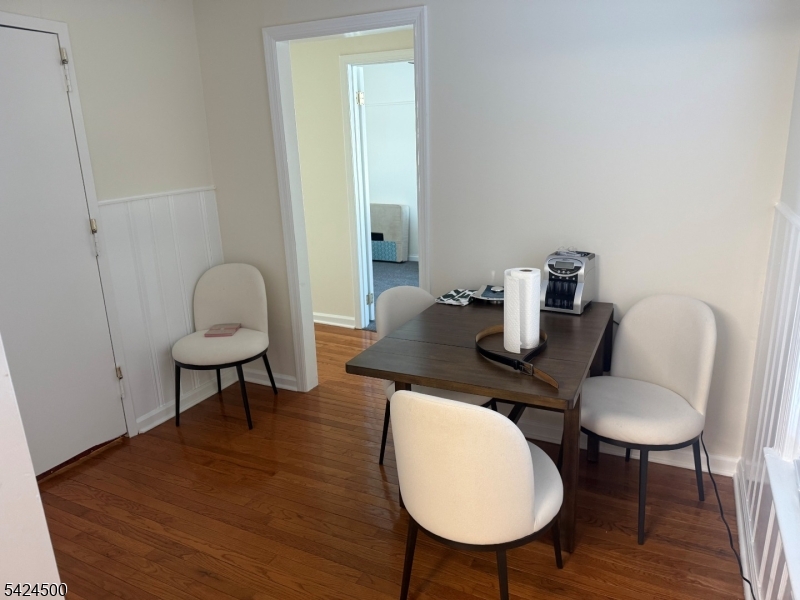 Stirling Main Ave - Residential Lease