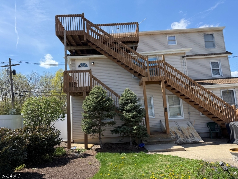 Stirling Main Ave - Residential Lease