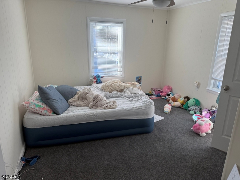 Stirling Main Ave - Residential Lease