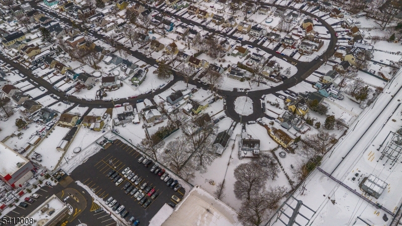 1960 / Renovated / 2022 - Residential