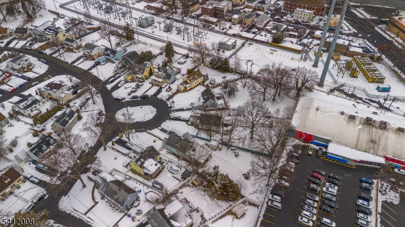 1960 / Renovated / 2022 - Residential