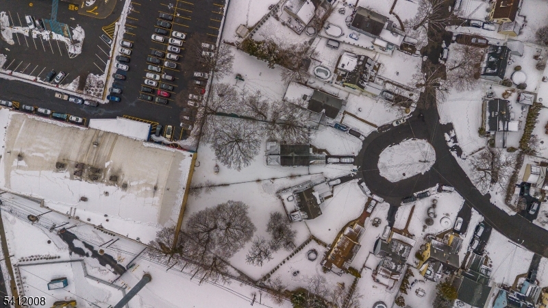 1960 / Renovated / 2022 - Residential