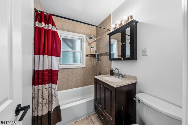 1960 / Renovated / 2022 - Residential