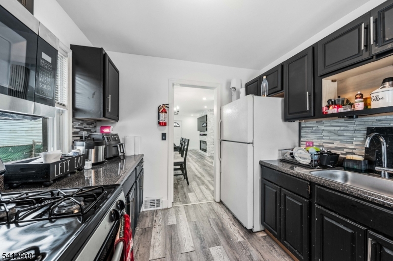 1960 / Renovated / 2022 - Residential