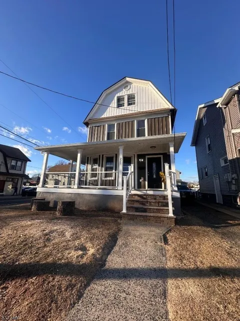 MLS: 3945407