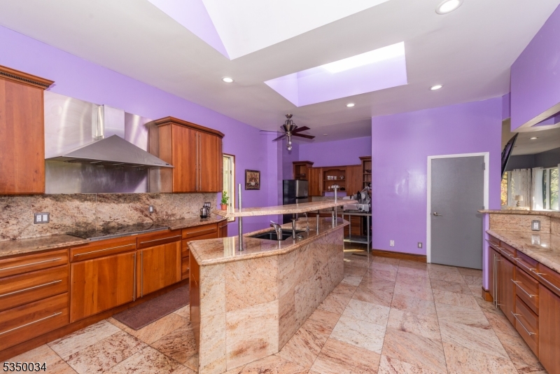 LAYTON - Residential