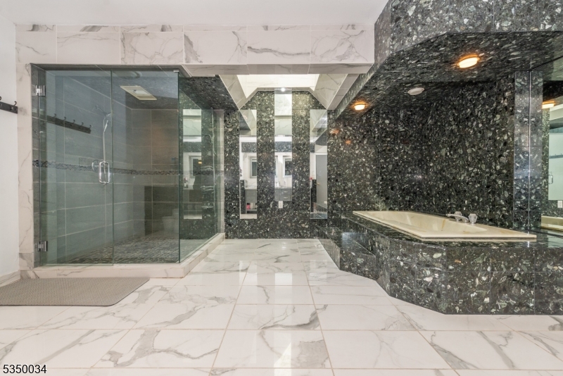 LAYTON - Residential