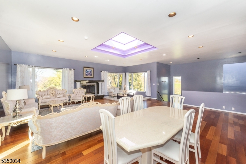 LAYTON - Residential