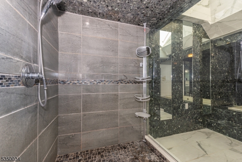 LAYTON - Residential