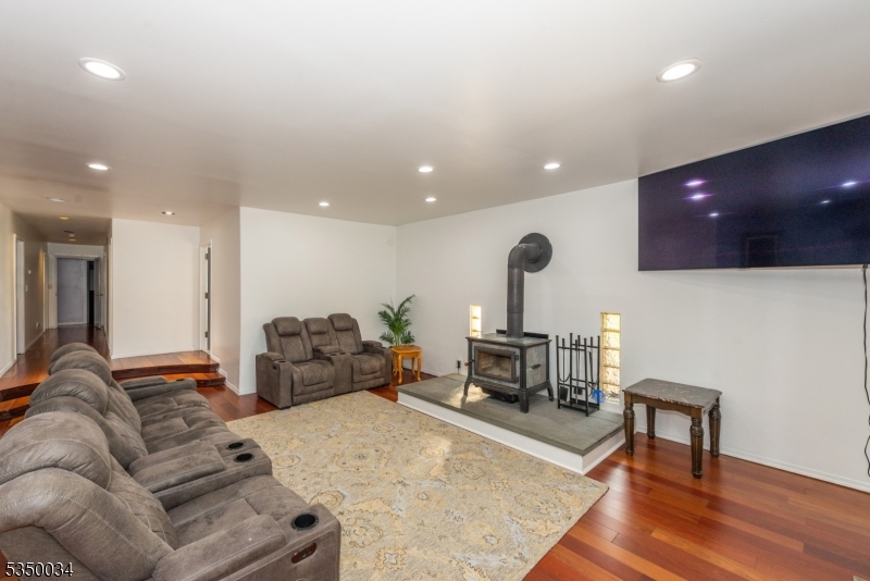 LAYTON - Residential