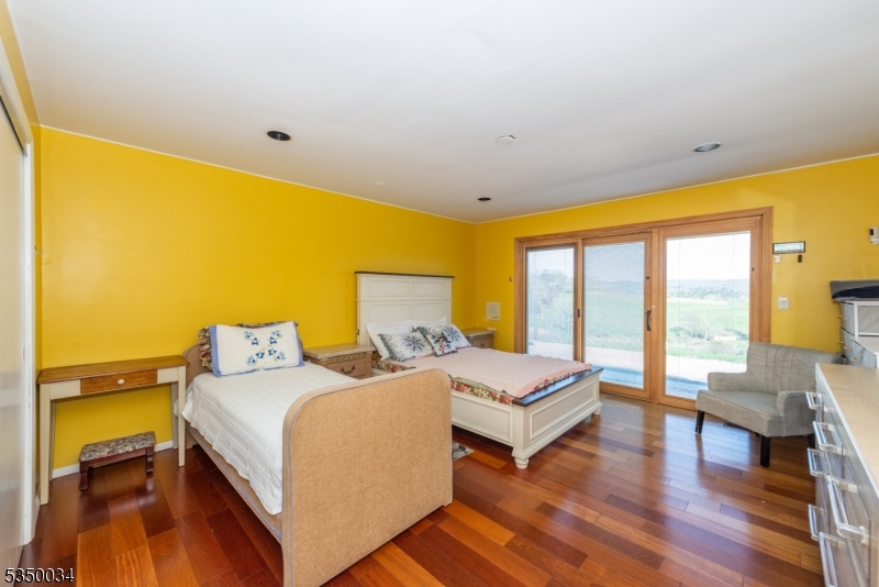 LAYTON - Residential