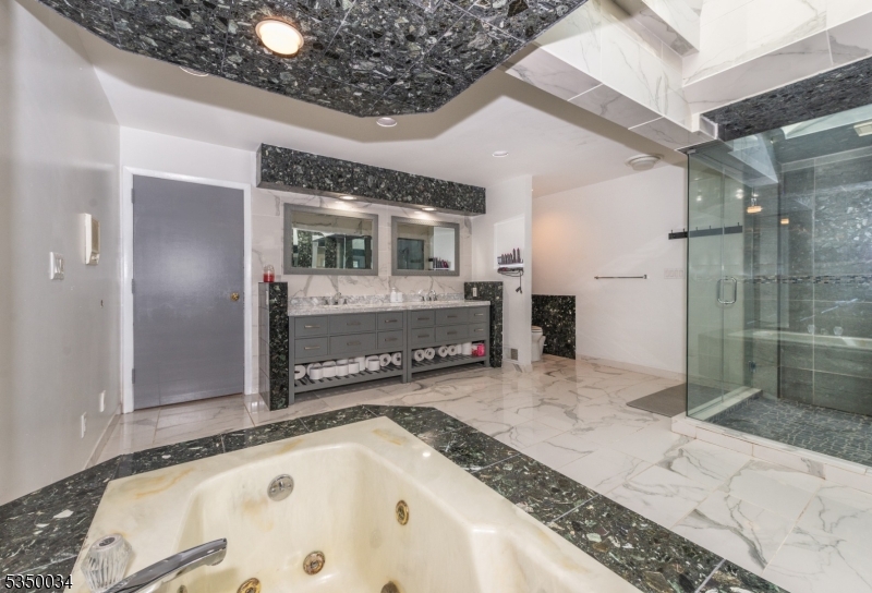 LAYTON - Residential