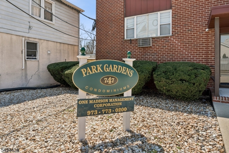 Park Gardens - Residential