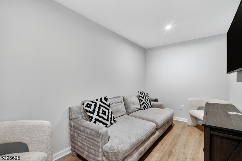 Hawk Pointe - Residential