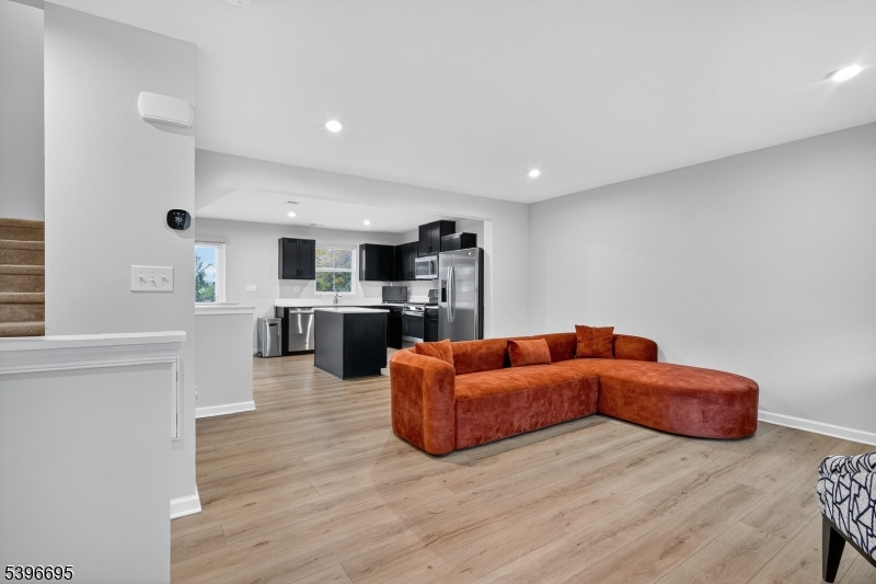 Hawk Pointe - Residential