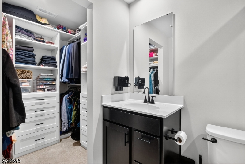 Hawk Pointe - Residential