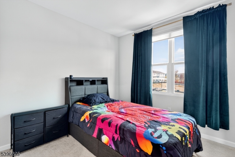 Hawk Pointe - Residential