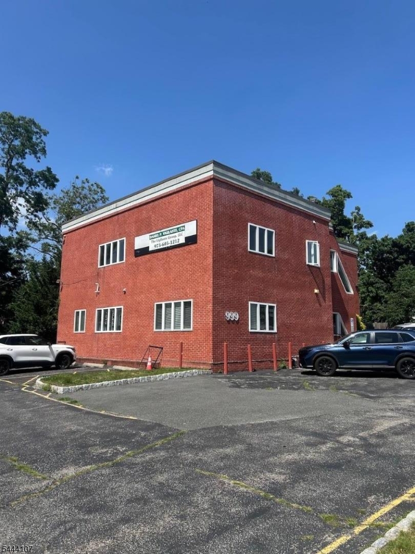 Photo 1 of 9 — 999 Tabor Rd, Parsippany-Troy Hills Twp., NJ 07950