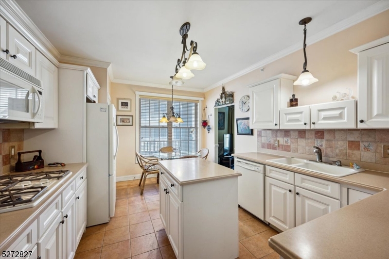 FOUR SEASONS at Cedar Grove - Residential