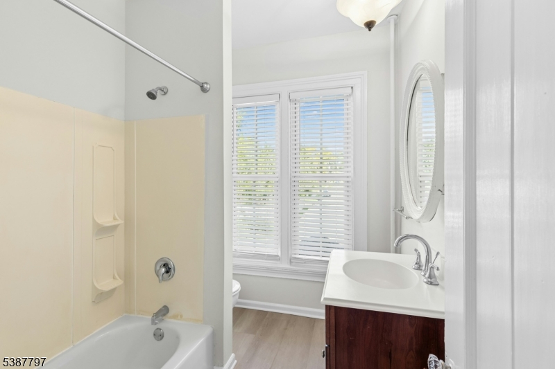 North side, downtown - Residential Lease