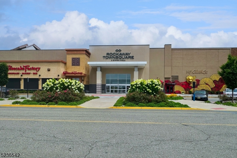 Stoneview - Residential