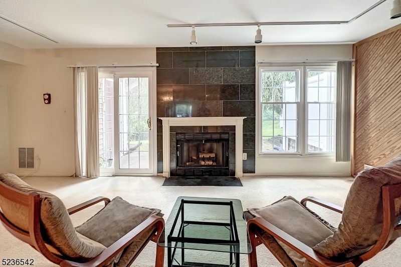 Stoneview - Residential