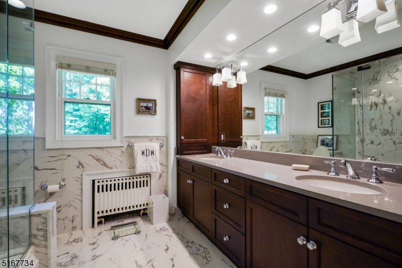 Hillcrest - Residential Lease