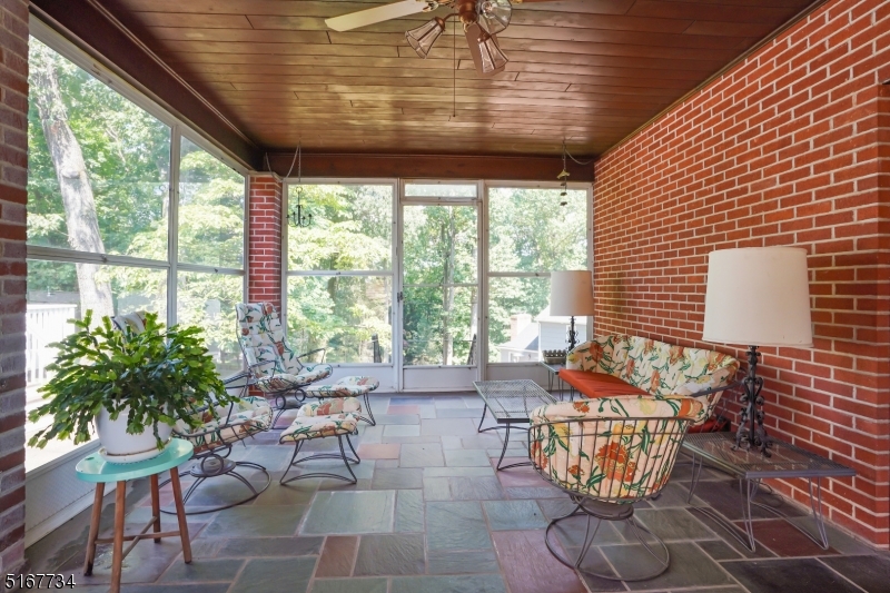 Hillcrest - Residential Lease