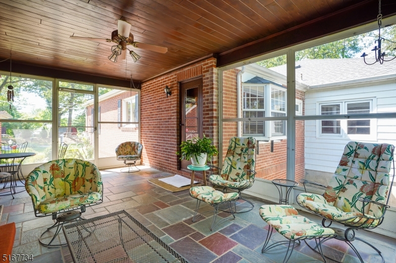 Hillcrest - Residential Lease