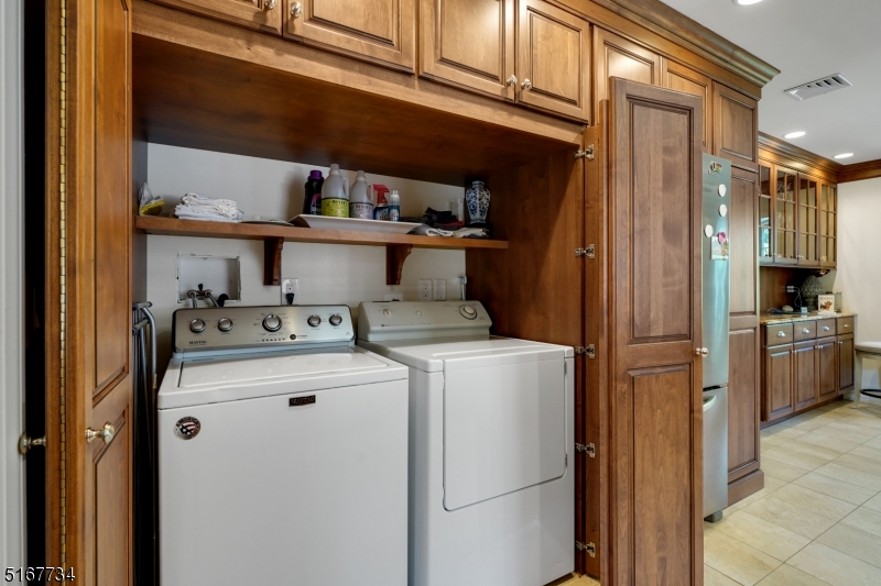 Hillcrest - Residential Lease